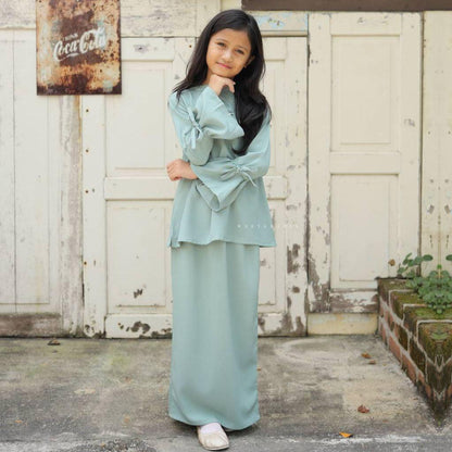 Kurung Aleya Kids baju kurung budak como crepe warna Dahlia – Masyarabia