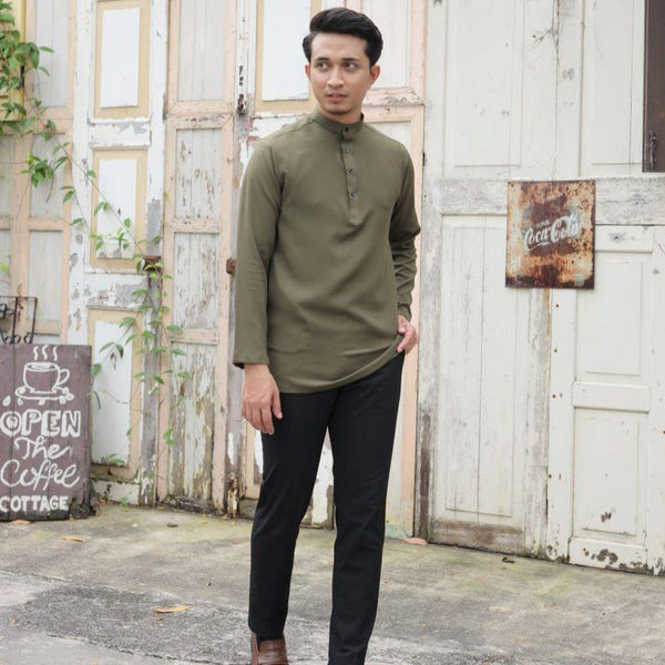 Kurta Umar Lelaki Dewasa – Como Crepe Cekak Musang | Sedondon Keluarga